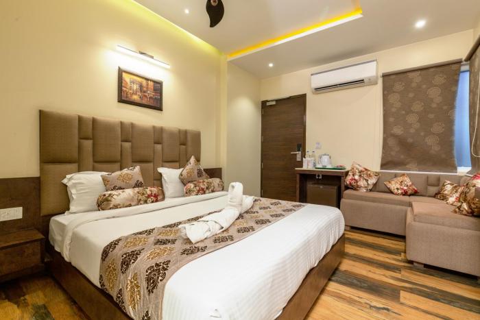 hotel urban galaxy near golden temple