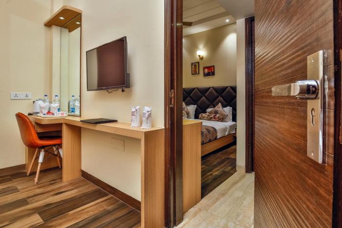 hotel urban galaxy near golden temple