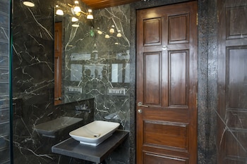 vesperia luxury villas lonavala