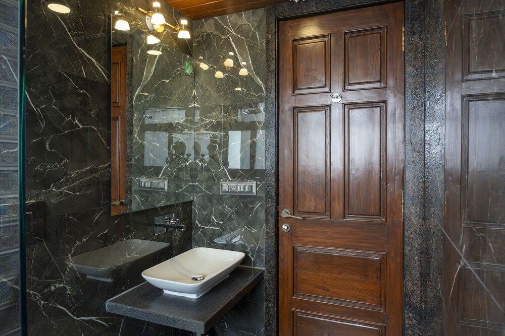 vesperia luxury villas lonavala