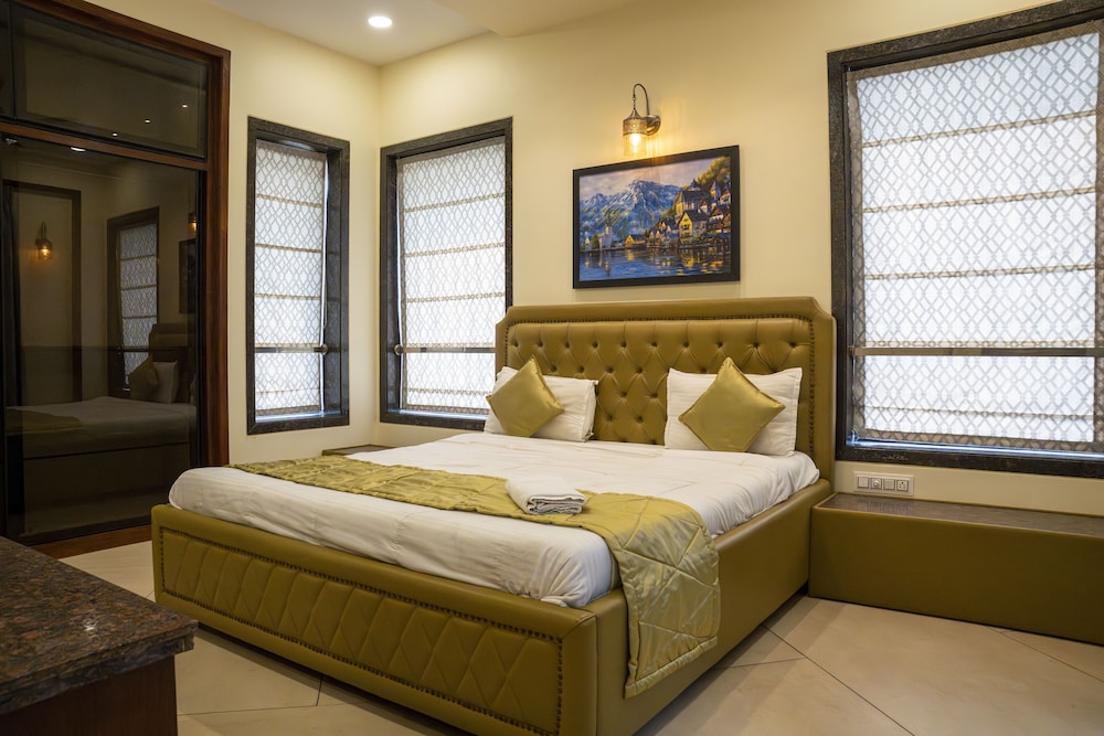 vesperia luxury villas lonavala