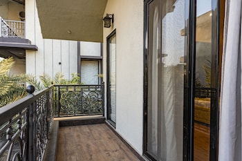 vesperia luxury villas lonavala