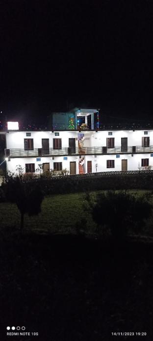anand home stay and hotel phata