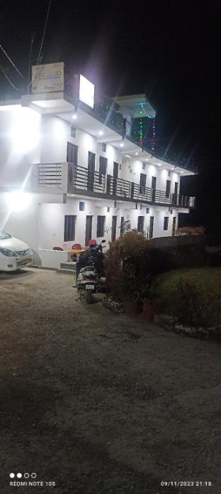 anand home stay and hotel phata