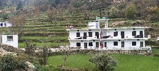 Anand Home Stay And Hotel, Phata,,4 star