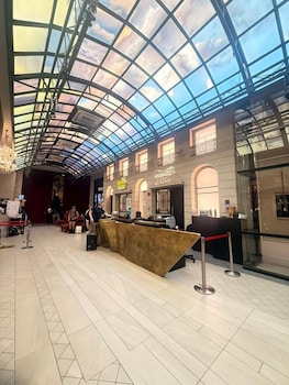 Scarletz Service Suite Klcc,25, Jalan Yap Kwan Seng, Kampung Baru,5 star