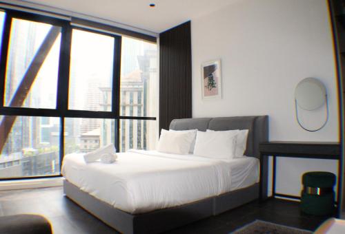 scarletz service suite klcc