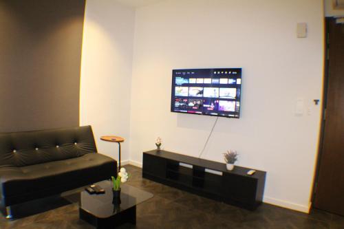 scarletz service suite klcc