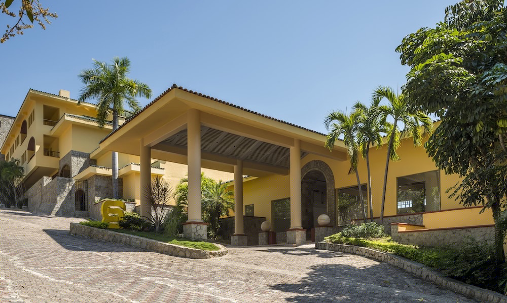 camino real acapulco diamante