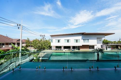 aura hotel hatyai