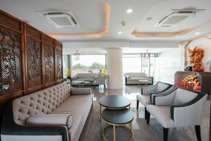 aura hotel hatyai