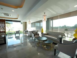 aura hotel hatyai