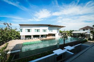 aura hotel hatyai