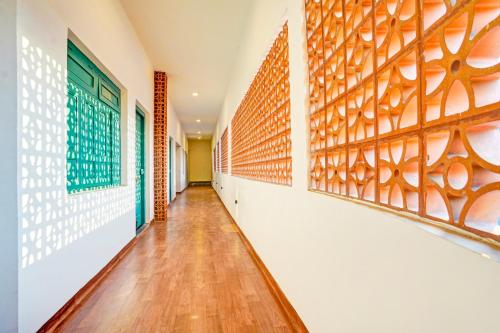 Hotel O The Vantage Inn,,3 star