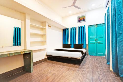 Hotel O The Vantage Inn,,3 star