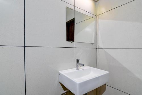 super townhouse oak bulbuli neer