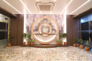 super townhouse oak bulbuli neer