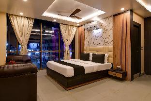 super townhouse oak bulbuli neer