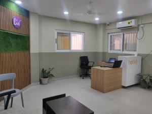 collection o local square karle town