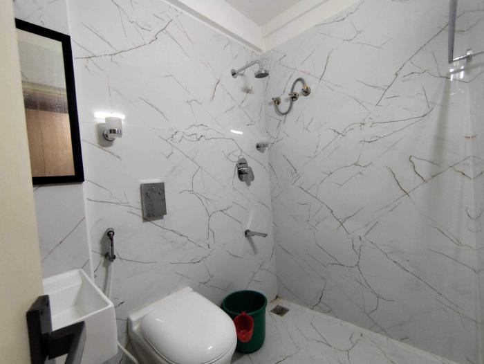 collection o local square karle town