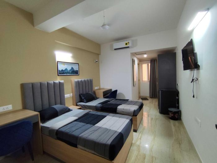 collection o local square karle town