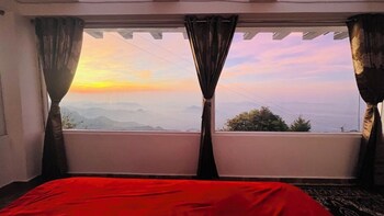 mount olympus lounge