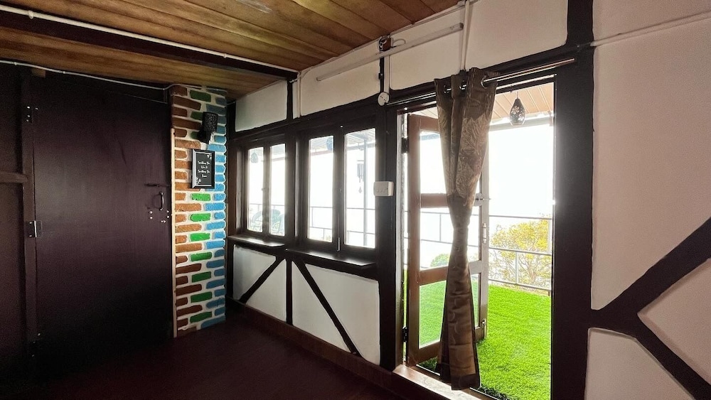 mount olympus lounge