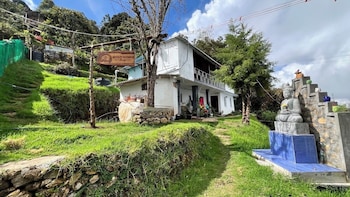 mount olympus lounge