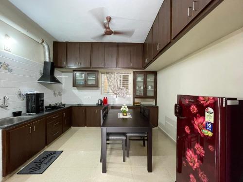 ssn home stays in tirupati near alipiri