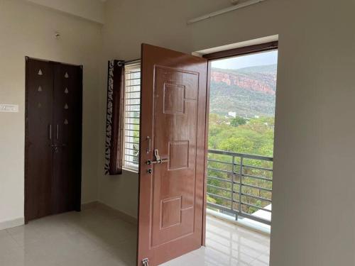 ssn home stays in tirupati near alipiri