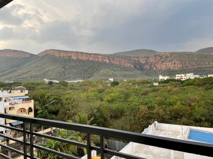 ssn home stays in tirupati near alipiri