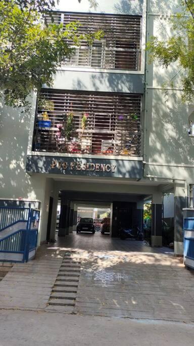 ssn home stays in tirupati near alipiri