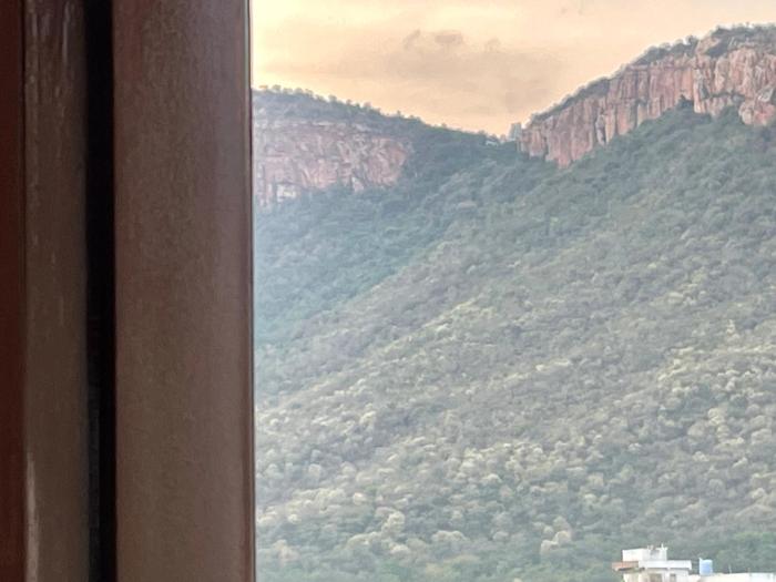 ssn home stays in tirupati near alipiri