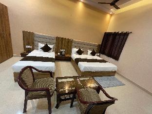 Hotel Radhavan,,3 star