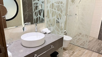 le reve hotel