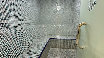 le reve hotel