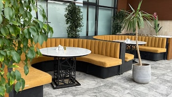 le reve hotel
