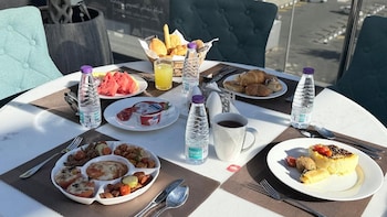 le reve hotel
