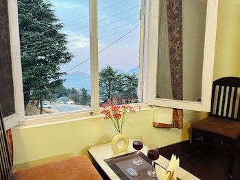 hotel eagle nest central heated