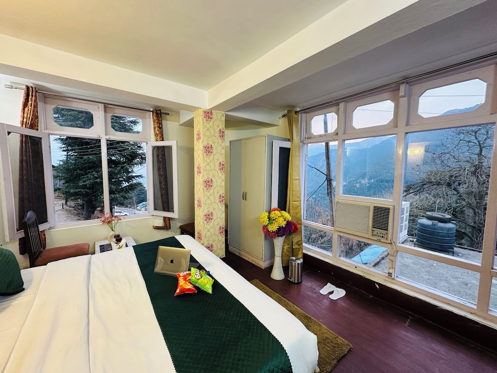 hotel eagle nest central heated