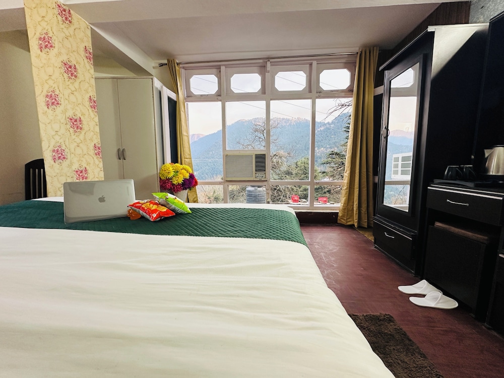 hotel eagle nest central heated