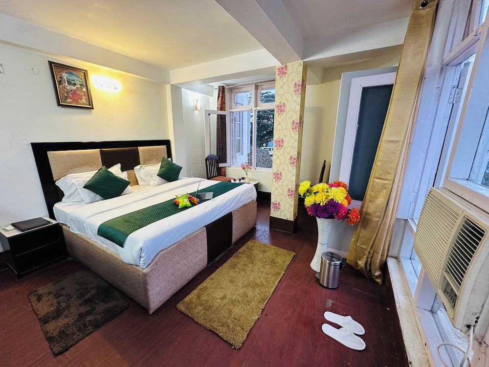 hotel eagle nest central heated