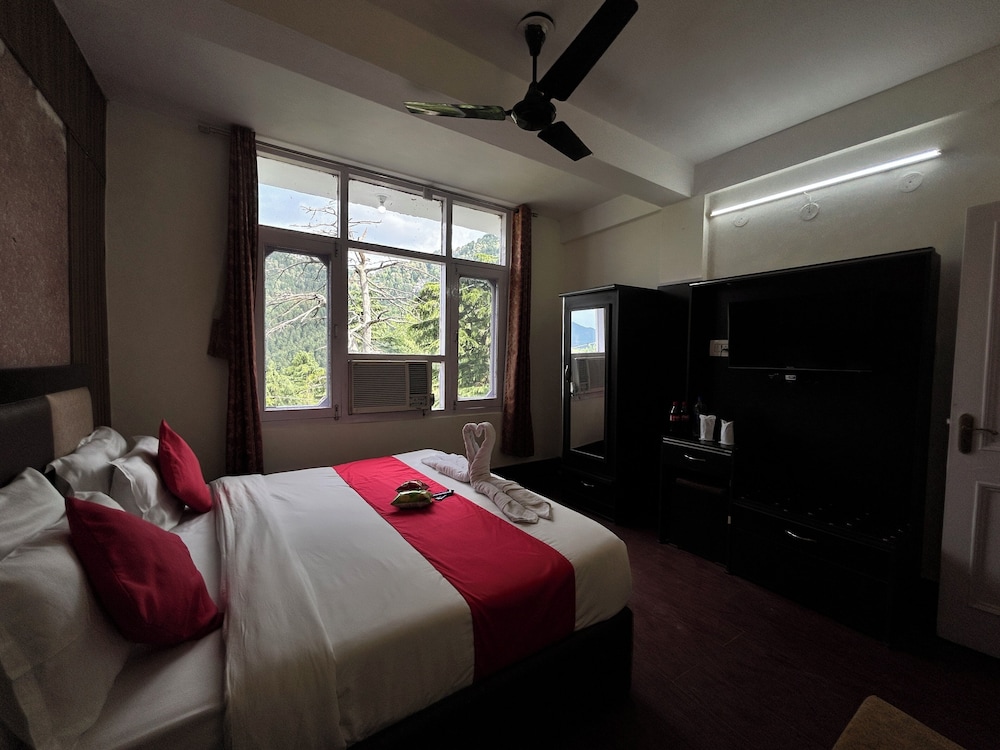 hotel eagle nest central heated