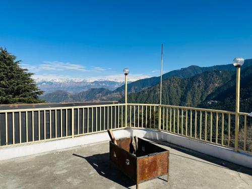 Hotel Eagle Nest Central Heated,,3 star