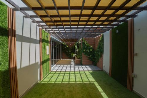 orient jewel for the serviced apartments