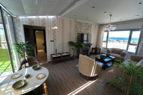 orient jewel for the serviced apartments