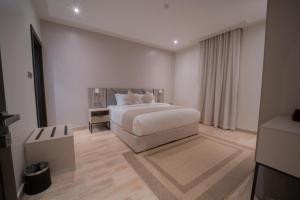 orient jewel for the serviced apartments