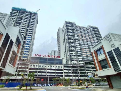 Horizon Suite Homestay, Klia By S&T Homez,,4 star