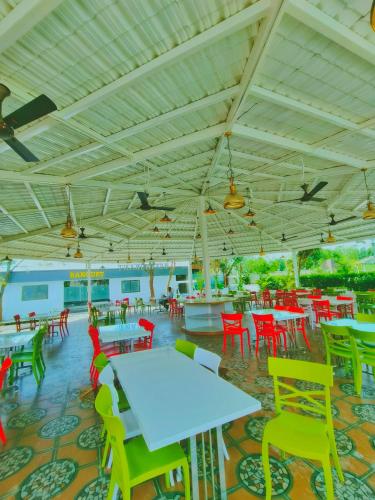 Joy Villa & Resort,,3 star