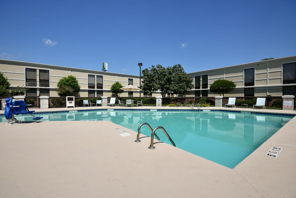 holiday inn lumberton by ihg